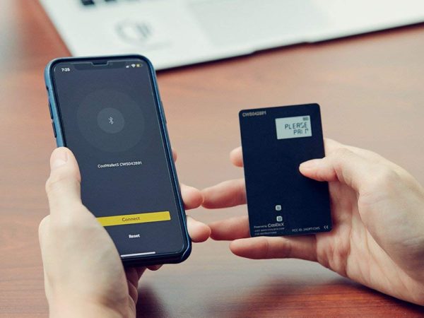 CoolWallet S Wireless Bitcoin Wallet 2