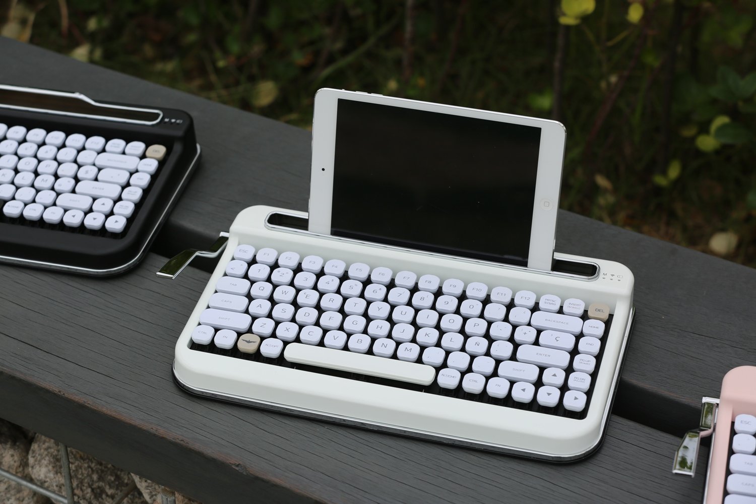 Penna Bluetooth Keyboard with White Diamond Shape Keycap(US Language) (Switch-Cherry Mx Blue, Pure White) 23 Penna Bluetooth Keyboard with White Diamond Shape Keycap(US Language) (Switch-Cherry Mx Blue, Pure White) - Image 23