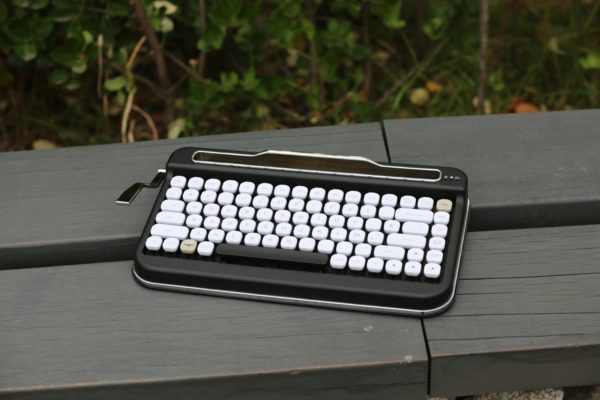 Penna Bluetooth Keyboard with White Diamond Shape Keycap(US Language) (Switch-Cherry Mx Blue, Pure White) 9