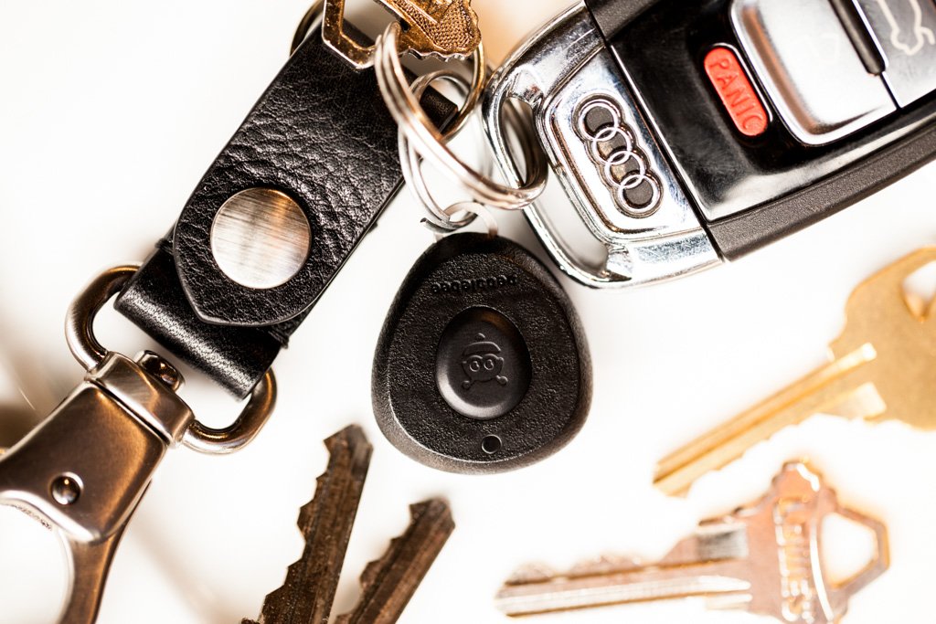 Pebblebee Onyx Stone Gen 2 Bluetooth Smart Button 5 Pebblebee Onyx Stone Gen 2 Bluetooth Smart Button - Image 5