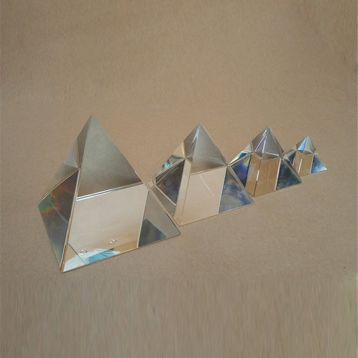 40/60/80/100mm Clear Optical Glass Pyramid Crystal Prism Optics Decoration Ornament DIY 3 40/60/80/100mm Clear Optical Glass Pyramid Crystal Prism Optics Decoration Ornament DIY - Image 3