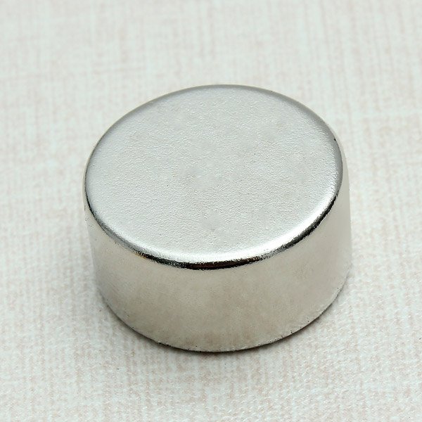 20mm Dia x 10mm N52 Neodymium Strongest Grade Magnet 3 20mm Dia x 10mm N52 Neodymium Strongest Grade Magnet - Image 3