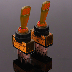 12V Light Illuminated Flick Toggle Switch Car Boat Dashboard Panel 7 12V Light Illuminated Flick Toggle Switch Car Boat Dashboard Panel - Image 7