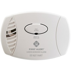FIRST ALERT(R) 1039734 Plug-in Carbon Monoxide Alarm with Battery Backup 1