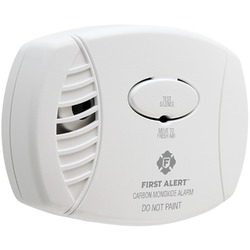 FIRST ALERT(R) 1039734 Plug-in Carbon Monoxide Alarm with Battery Backup 2 FIRST ALERT(R) 1039734 Plug-in Carbon Monoxide Alarm with Battery Backup - Image 2