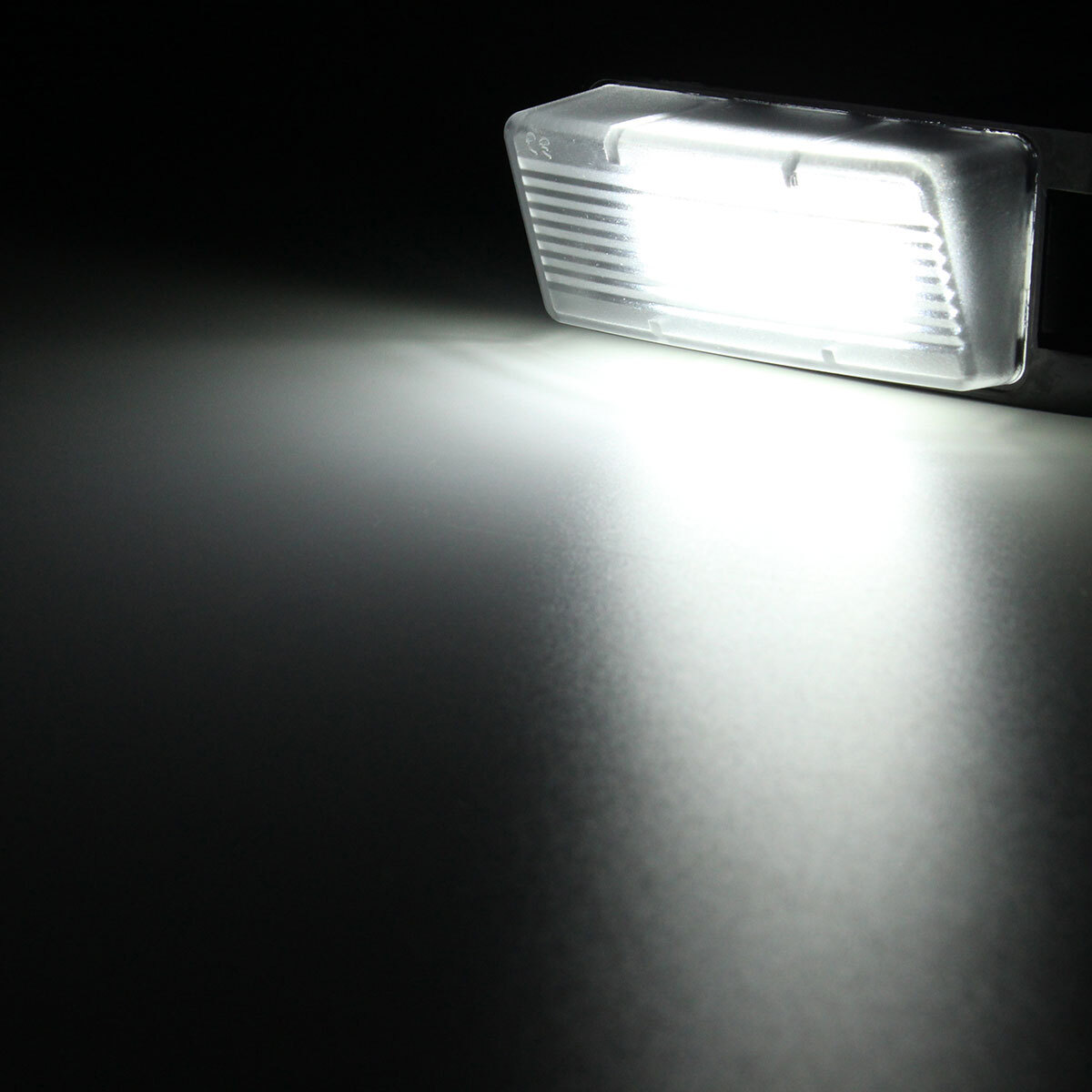 Pair 18LED Number License Plate Light Lamp Bulb White For Nissan Infiniti G37 G35 7 Pair 18LED Number License Plate Light Lamp Bulb White For Nissan Infiniti G37 G35 - Image 7