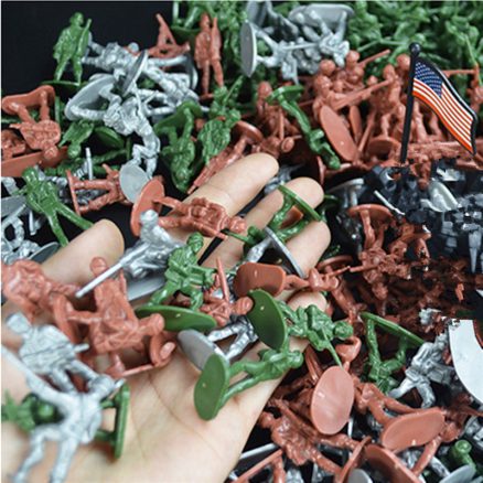 28PCS Soldier Knight Horse Figures & Accessories Diecast Model For Kids Christmas Gift Toys 4