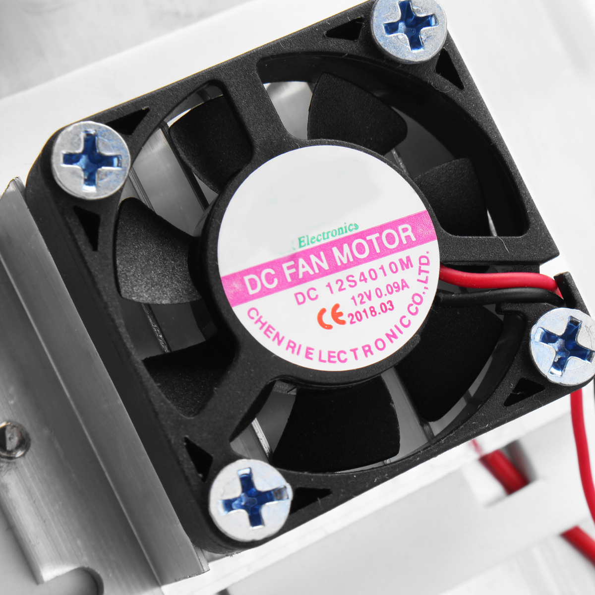 Dual-Core Thermoelectric Cooler DIY Peltier Refrigeration Cooling System Kit with Power Supply 6 Dual-Core Thermoelectric Cooler DIY Peltier Refrigeration Cooling System Kit with Power Supply - Image 6