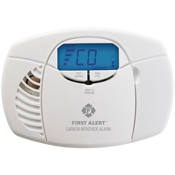 First Alert 1039727 Battery-Powered Carbon Monoxide Alarm with Backlit Digital Display 1