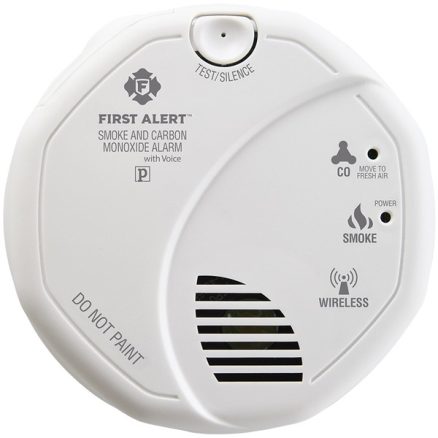 First Alert 1039839 Wireless Interconnected Smoke & Carbon Monoxide Alarm with Voice & Location 1