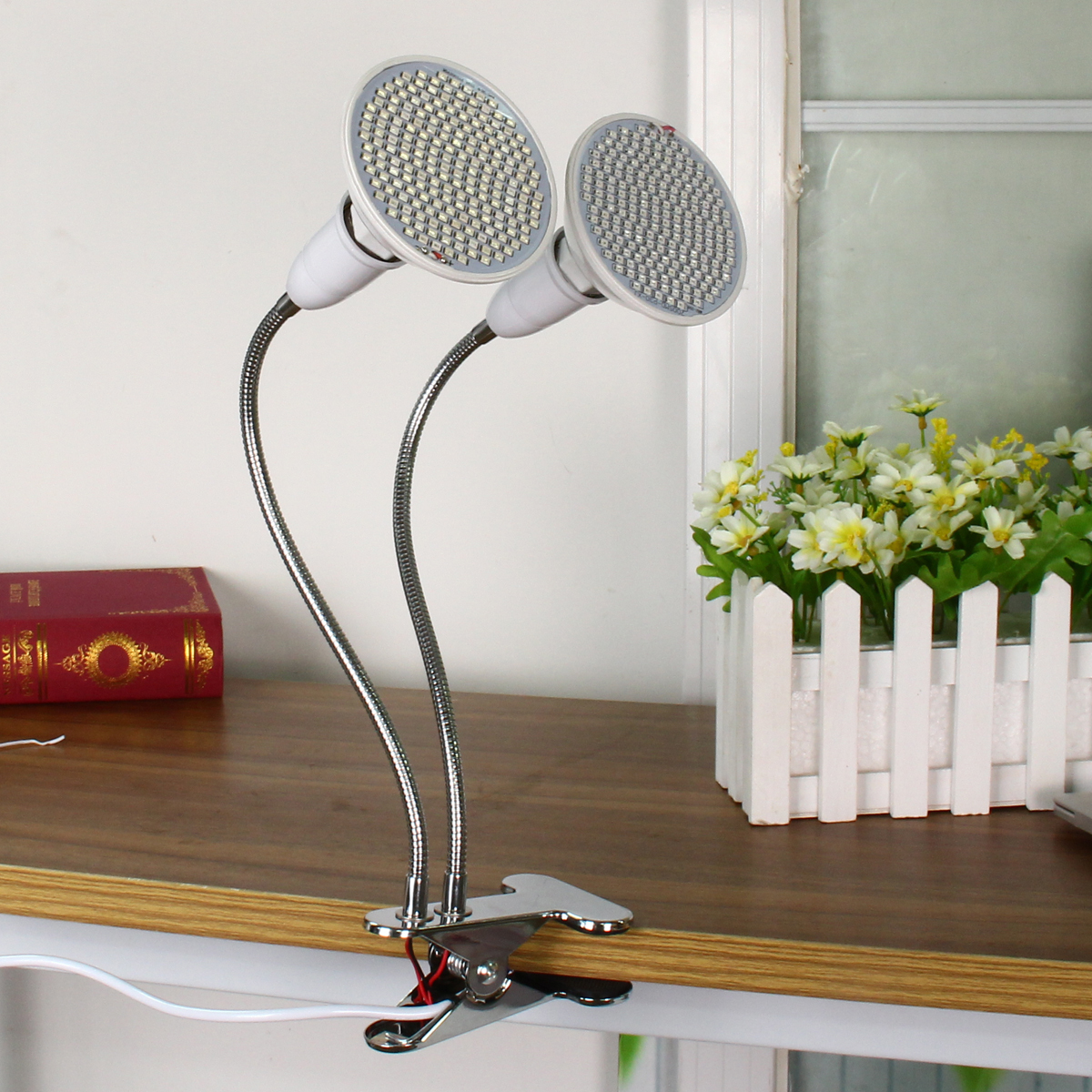 30CM Adjustable Dual Head Clip Lampholder Bulb Adapter with On/off Switch for E27 LED Grow Light 3 30CM Adjustable Dual Head Clip Lampholder Bulb Adapter with On/off Switch for E27 LED Grow Light - Image 3