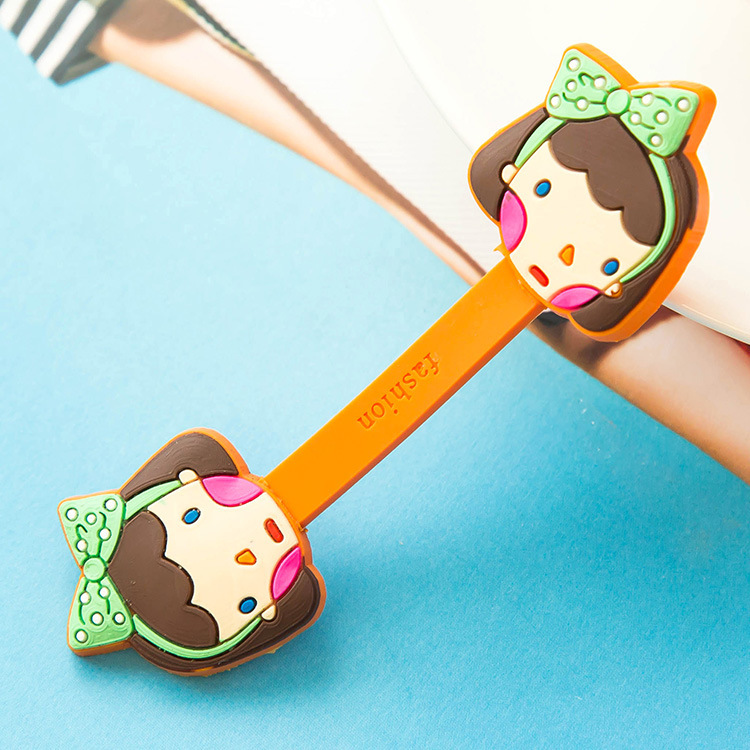 2Pcs Cable Earphome Cord Wrap Cartoon Organizer Holder Silicone Rubber USB Tidy Storage Fastener 1 2Pcs Cable Earphome Cord Wrap Cartoon Organizer Holder Silicone Rubber USB Tidy Storage Fastener