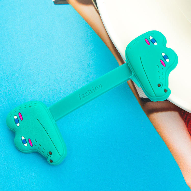 2Pcs Cable Earphome Cord Wrap Cartoon Organizer Holder Silicone Rubber USB Tidy Storage Fastener 3 2Pcs Cable Earphome Cord Wrap Cartoon Organizer Holder Silicone Rubber USB Tidy Storage Fastener - Image 3