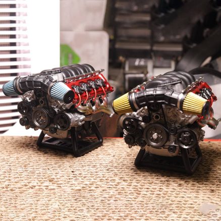 MAD RC Simulated V8 Engine KIT that Works Original Color Unpainted Version 4