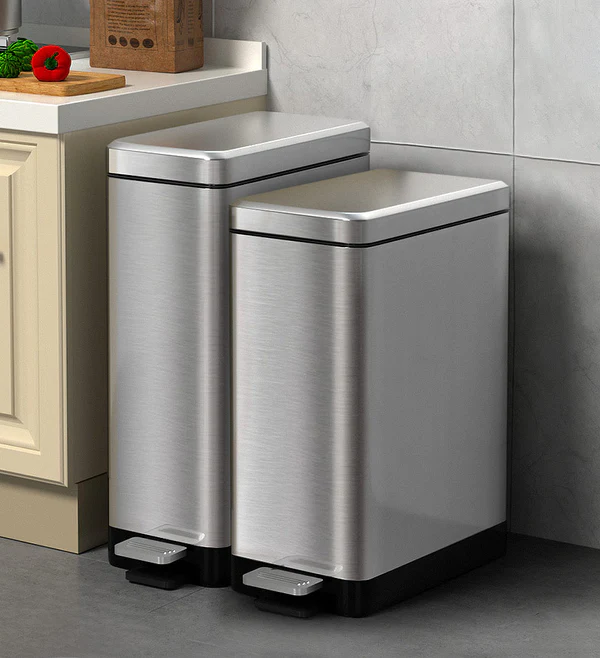 Joybos® 18 Liter/4.75 Gallon Stainless Steel Garbage Can with Lid 1 Joybos® 18 Liter/4.75 Gallon Stainless Steel Garbage Can with Lid
