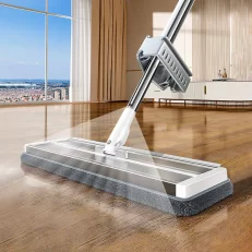 Joybos® Spray Mop with 4 Washable Refills F74