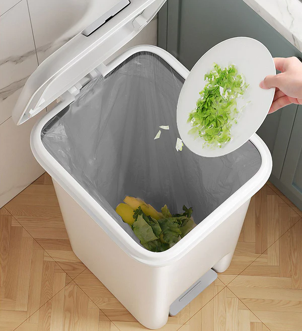 Joybos® Slim Step On Pedal Plastic Trash Can Kit F26 3 Joybos® Slim Step On Pedal Plastic Trash Can Kit F26 - Image 3