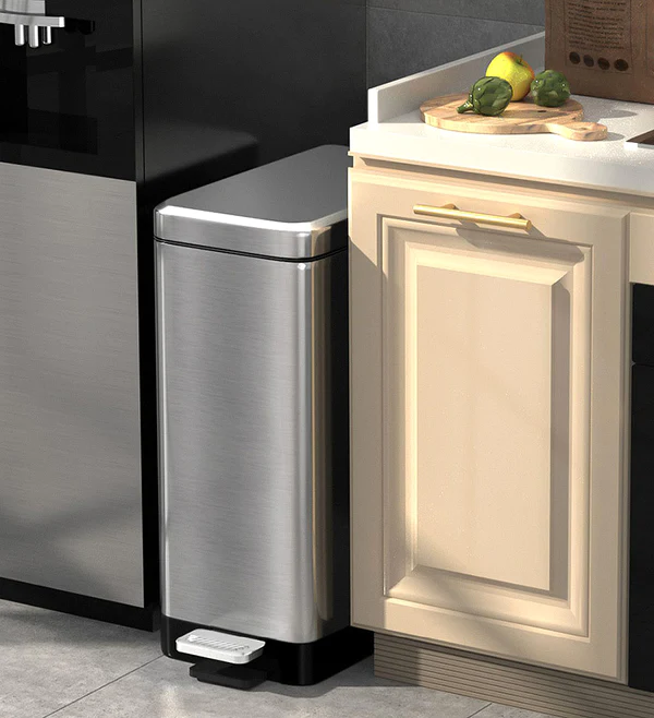 Joybos® 18 Liter/4.75 Gallon Stainless Steel Garbage Can with Lid 5 Joybos® 18 Liter/4.75 Gallon Stainless Steel Garbage Can with Lid - Image 5