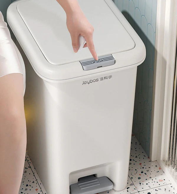 Joybos® Slim Step On Pedal Plastic Trash Can Kit F26 5 Joybos® Slim Step On Pedal Plastic Trash Can Kit F26 - Image 5