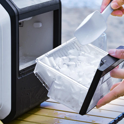 Battery-Powered Ice Maker for Outdoors 2 Battery-Powered Ice Maker for Outdoors - Image 2