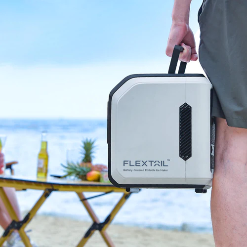 Battery-Powered Ice Maker for Outdoors 4 Battery-Powered Ice Maker for Outdoors - Image 4