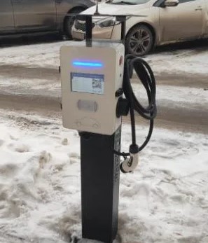 Smart Commercial Electric Vehicle Charger 1