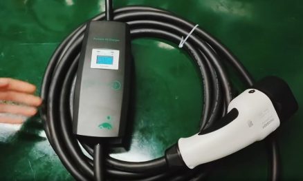 Khons Portable Electric Car Charger 11kw 7kw Charger Type2 Charger Cable 16A 32A EV Charger Three Phase EVSE Charging Box 9